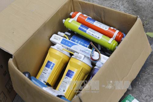 Khởi tố hai giám đốc buôn bán màng lọc nước giả 